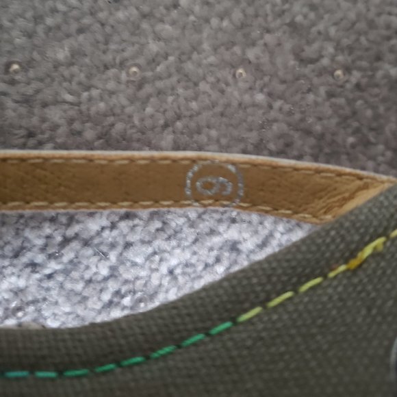 Passions Green Sandals and Passions Blue Sandals sz 9 - Picture 9 of 15